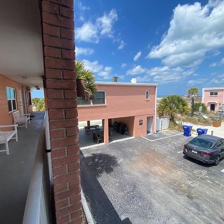 Beachfront Condo On Quiet Treasure Island- 1 Bed St. Pete Beach Buitenkant foto