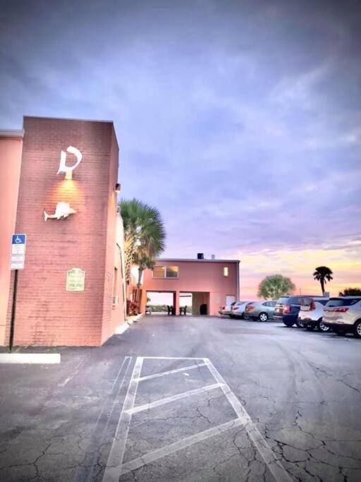 Beachfront Condo On Quiet Treasure Island- 1 Bed St. Pete Beach Buitenkant foto