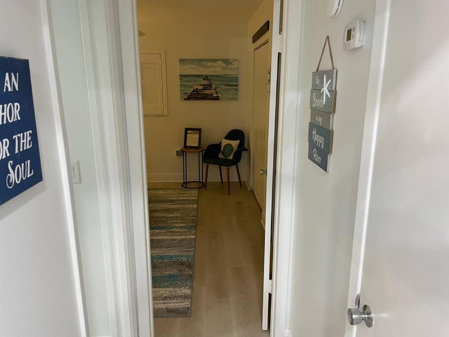 Beachfront Condo On Quiet Treasure Island- 1 Bed St. Pete Beach Buitenkant foto